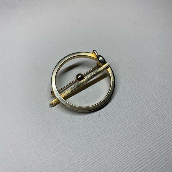 Brooch – Vintage 1970s Gold-Tone Bowling Pin & Ball - Picture 2 of 4